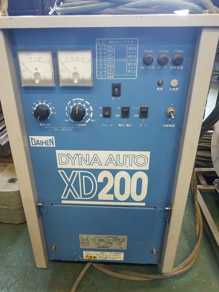 半自動溶接機　ダイヘン　CPXD-200　
