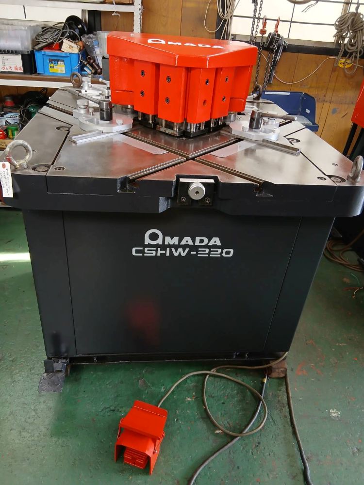 コーナ－シャー　CSHW-220　アマダ製　1992年製　中古機