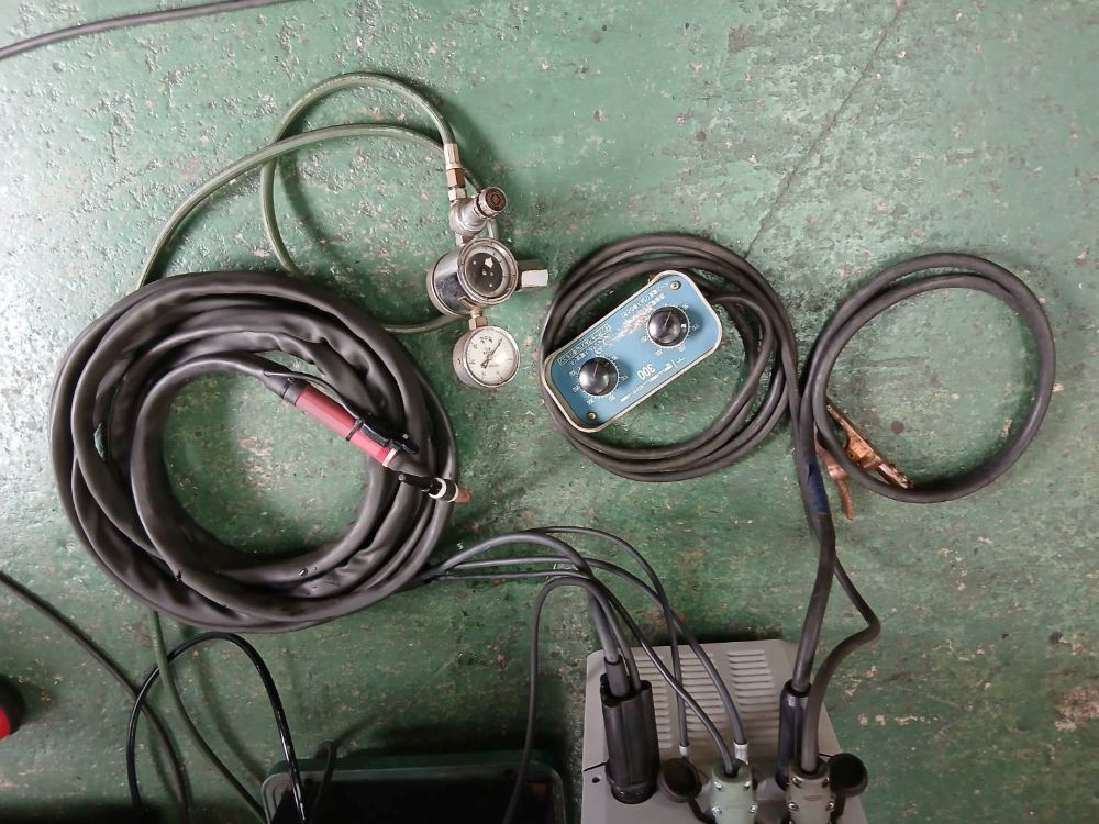 交直両用TIG溶接機　ダイヘン製　DA-300P(S-1)　2006年製　中古機　