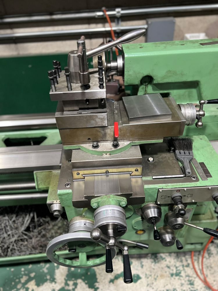 汎用旋盤　大日金属工業製　DLG-SHB　63×150　2017年　中古機