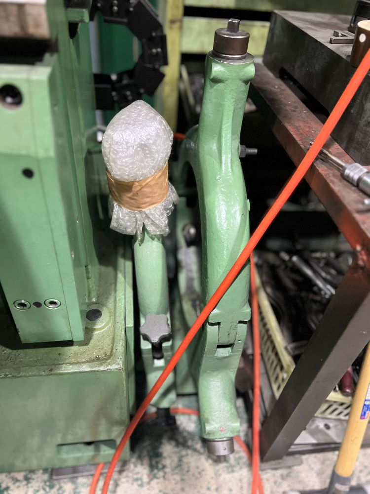 汎用旋盤　大日金属工業製　DLG-SHB　63×150　2017年　中古機