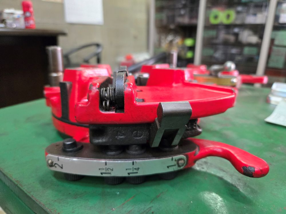 パイプねじ切り機　レッキス工業製　F50AⅢ　中古機