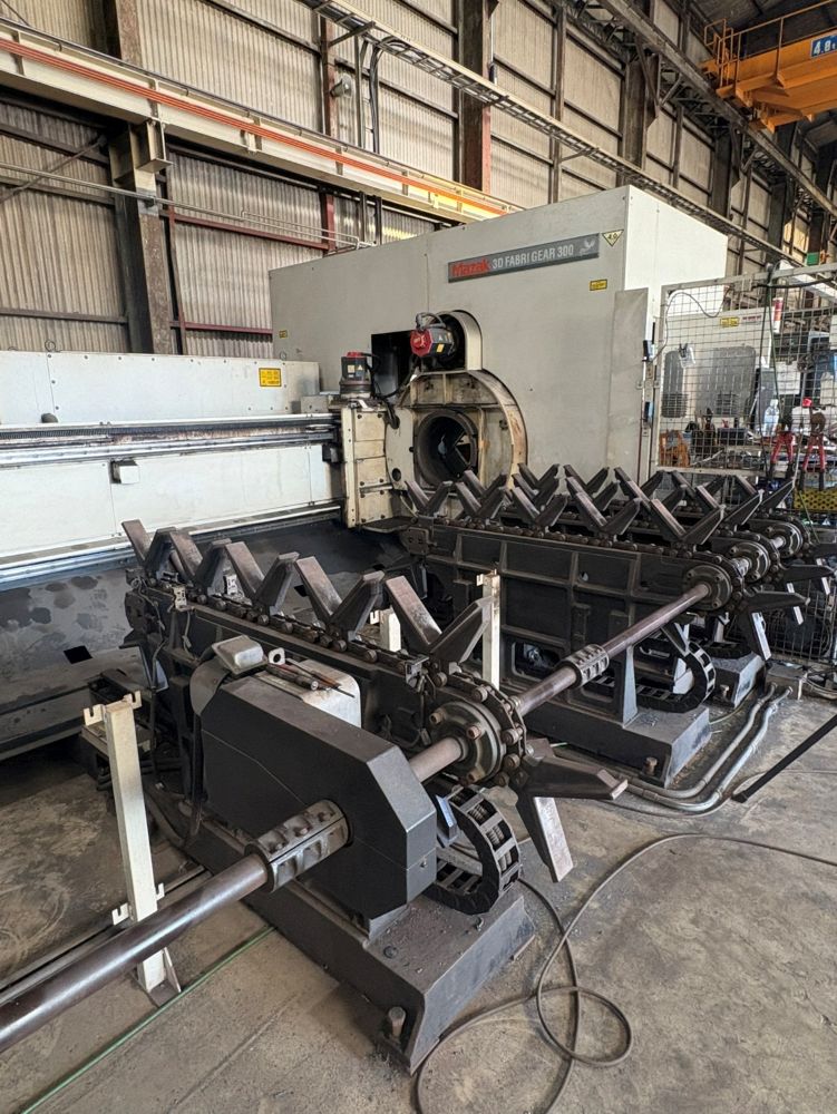 ヤマザキマザック製　CO2三次元レーザー加工機　3D FABRI GEAR 300 2009年　中古機,中古,機械,買取