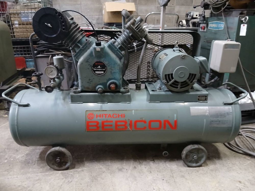 コンプレッサー（レシプロ）　日立　3.7kw(5馬力)　3.7P-9.5V6　中古機,中古,機械,買取