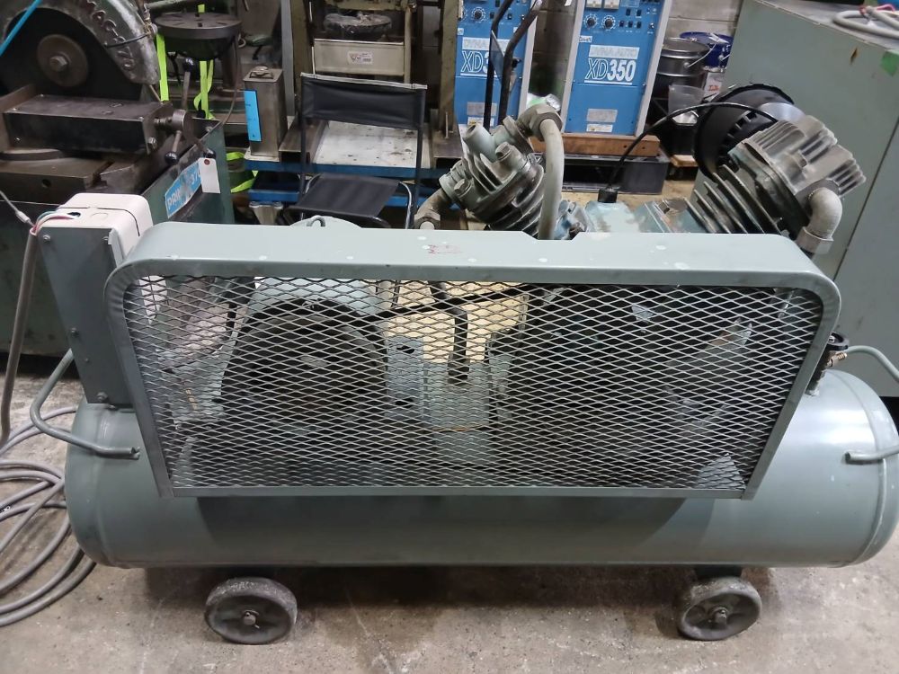 コンプレッサー（レシプロ）　日立　3.7kw(5馬力)　3.7P-9.5V6　中古機