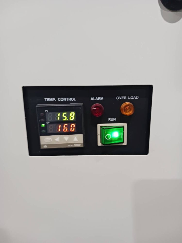 チラー　HYW2045-S52　CKD製　中古機