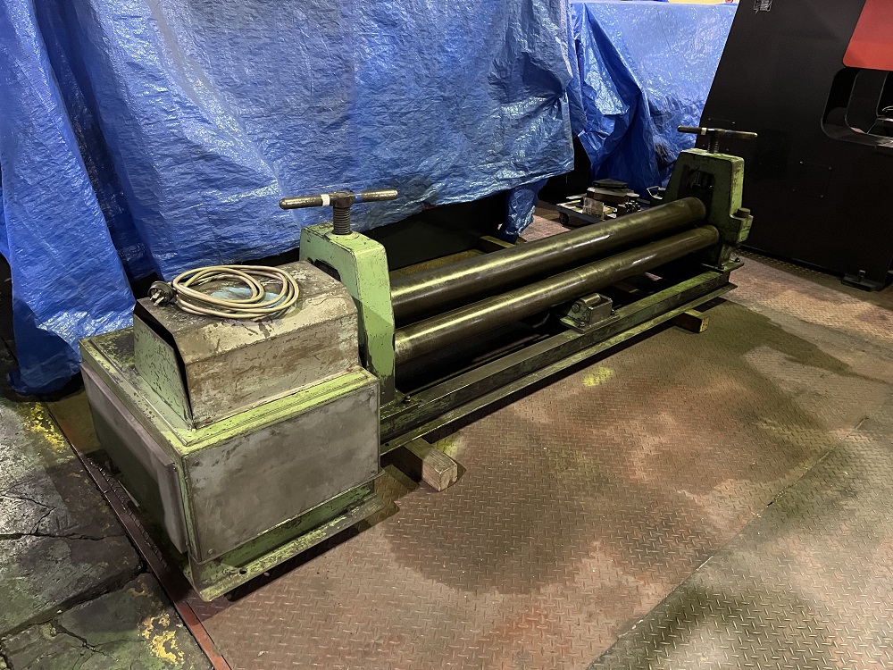 3本ロ-ル(電動式）　上ロール径φ150　下ロール径φ120　中古機
