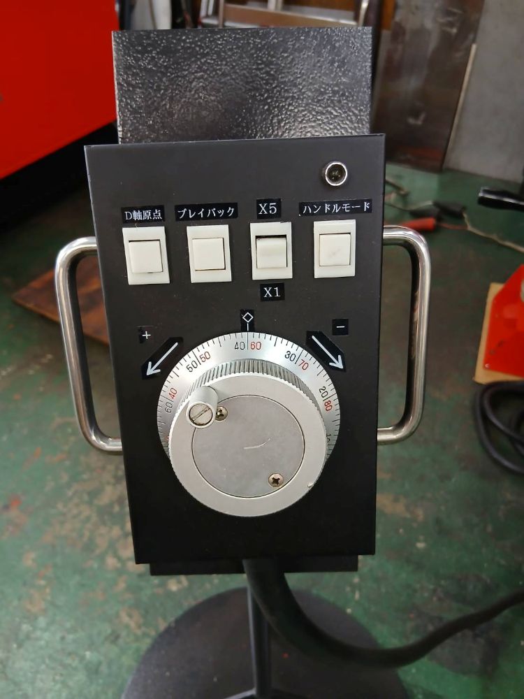プレスブレーキ　RG-80(NC-9EXⅡ)　アマダ製　1989年製　中古機