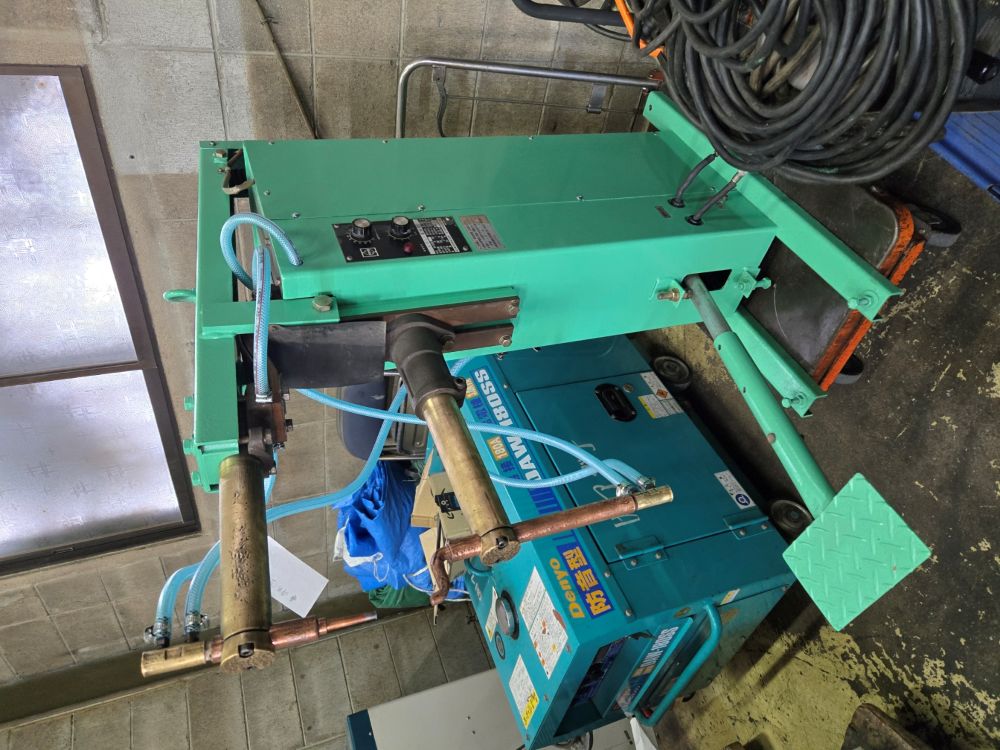 足踏み式スポット溶接機　ナショナル　YR-150SRE　15KVA　1985年　中古機