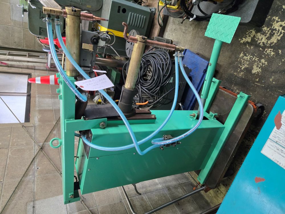 足踏み式スポット溶接機 ナショナル YR-150SRF 15KVA 1985年 中古機 