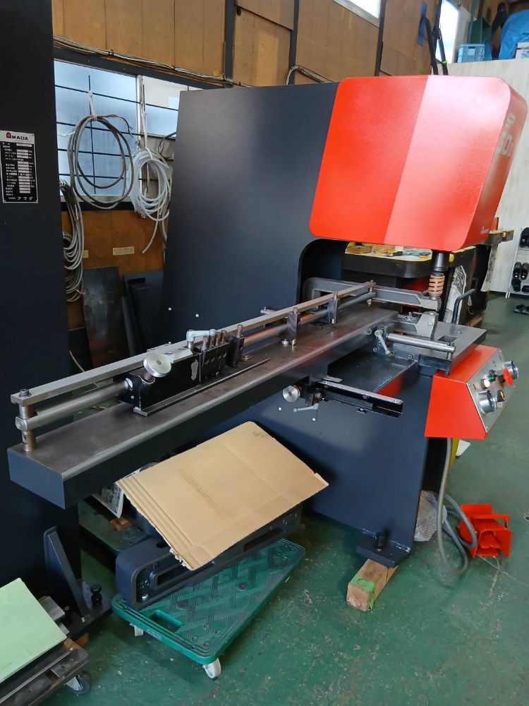 セットプレス　アマダ製　SP-30Ⅱ(マルチストッパー付）　中古機