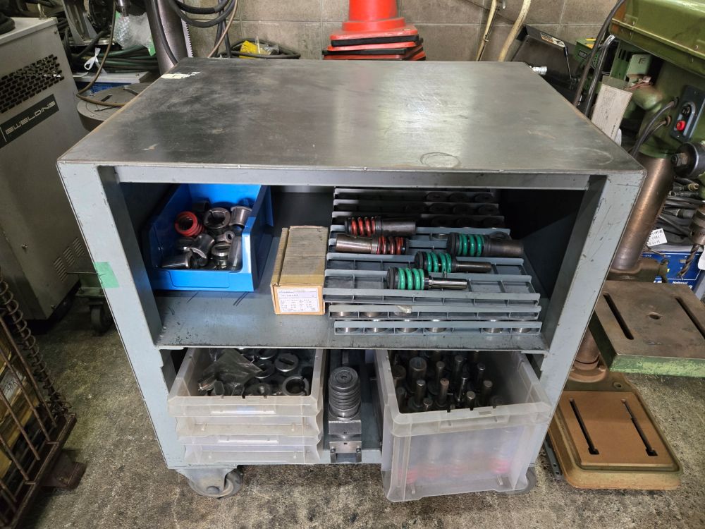 セットプレス　アマダ製　SP-30Ⅱ(SS304Ⅳ）　中古機