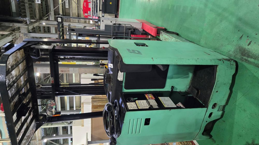 フォークリフト(リーチ)　トヨタ製　8FBR15　2005年製　1.5T　中古機,中古,機械,買取