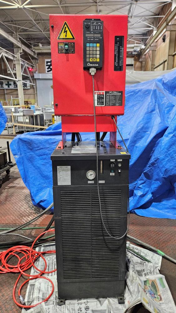 テーブルスポット溶接機　アマダ　TS-2　40KVA　中古機