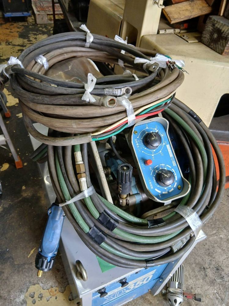 CO2/MAG半自動溶接機　XD-350　ダイヘン　2007年　中古
