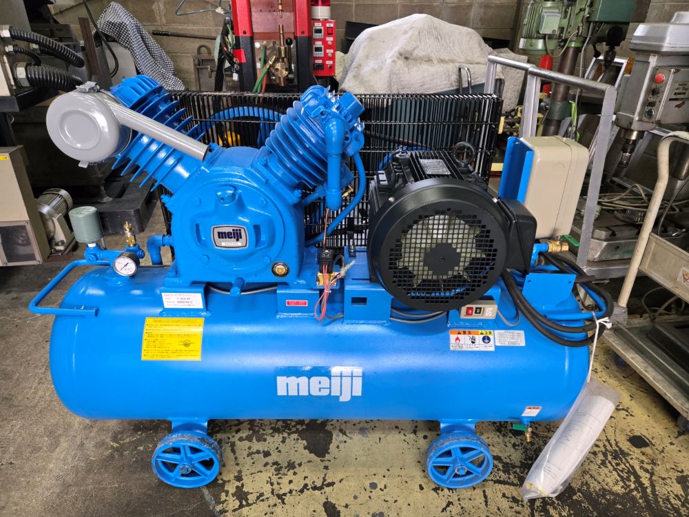 コンプレッサー　明治　Y-55A 6P　5.5kw(7.5馬力)　新古機