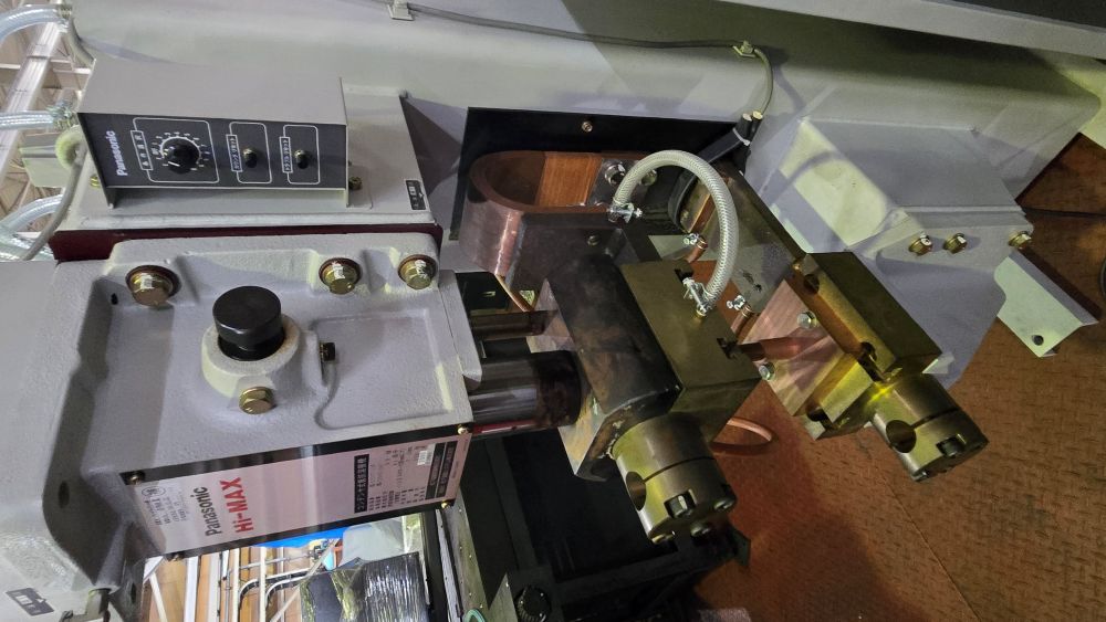 コンデンサ式スポット溶接機　パナソニック製　YG-C00EC1TAF　2000年製　中古機